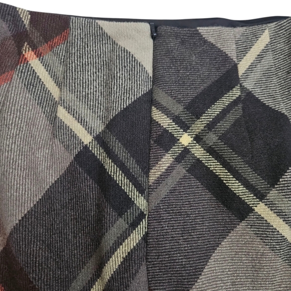 Talbots Brown and Cream Plaid Short Skirt Wool and Viscose size 2 Academia Retro - Picture 2 of 8